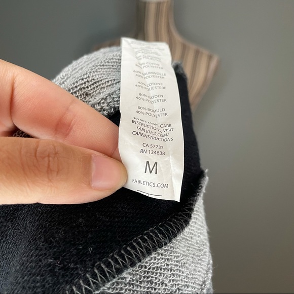 Fabletics Demi Lovato Odessa cropped sweatshirt - Picture 8 of 8